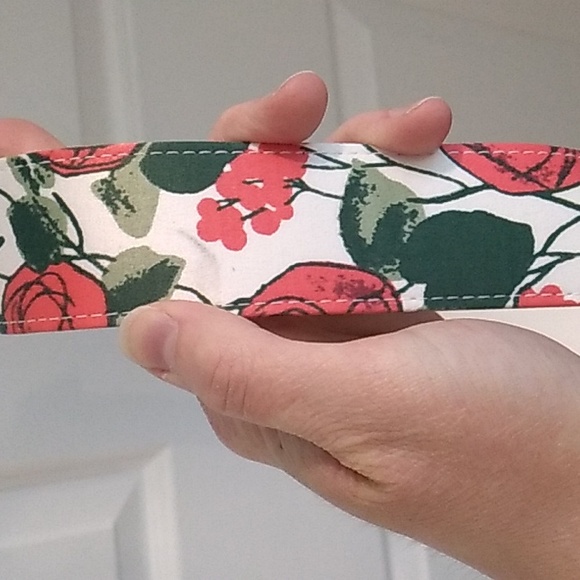 Women's NWOT Floral Wiggle Pinup Couture Laura Byrnes Dress Size 2X - Picture 15 of 16